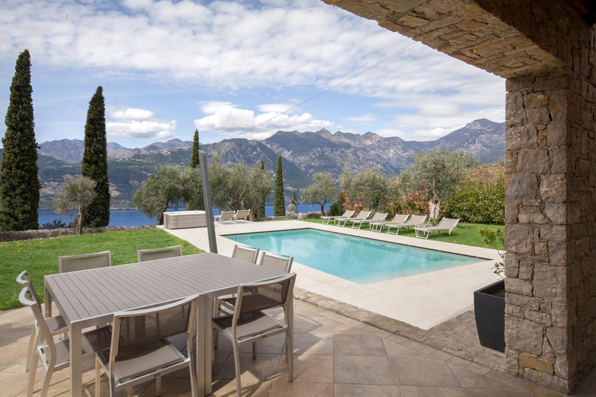 Villa Cipressi - Luxuri Lounge - Malcesine Exterior foto