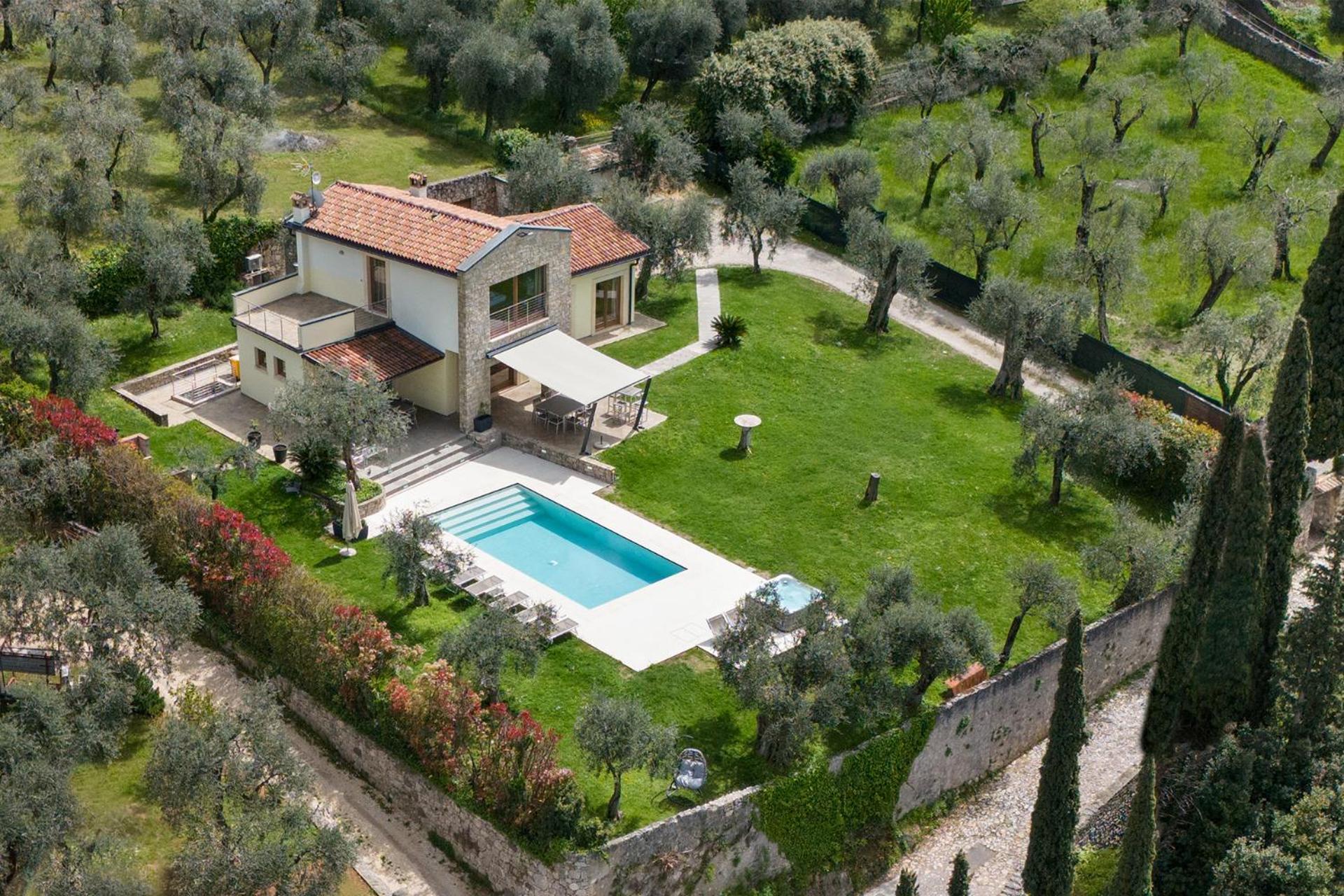 Villa Cipressi - Luxuri Lounge - Malcesine Exterior foto