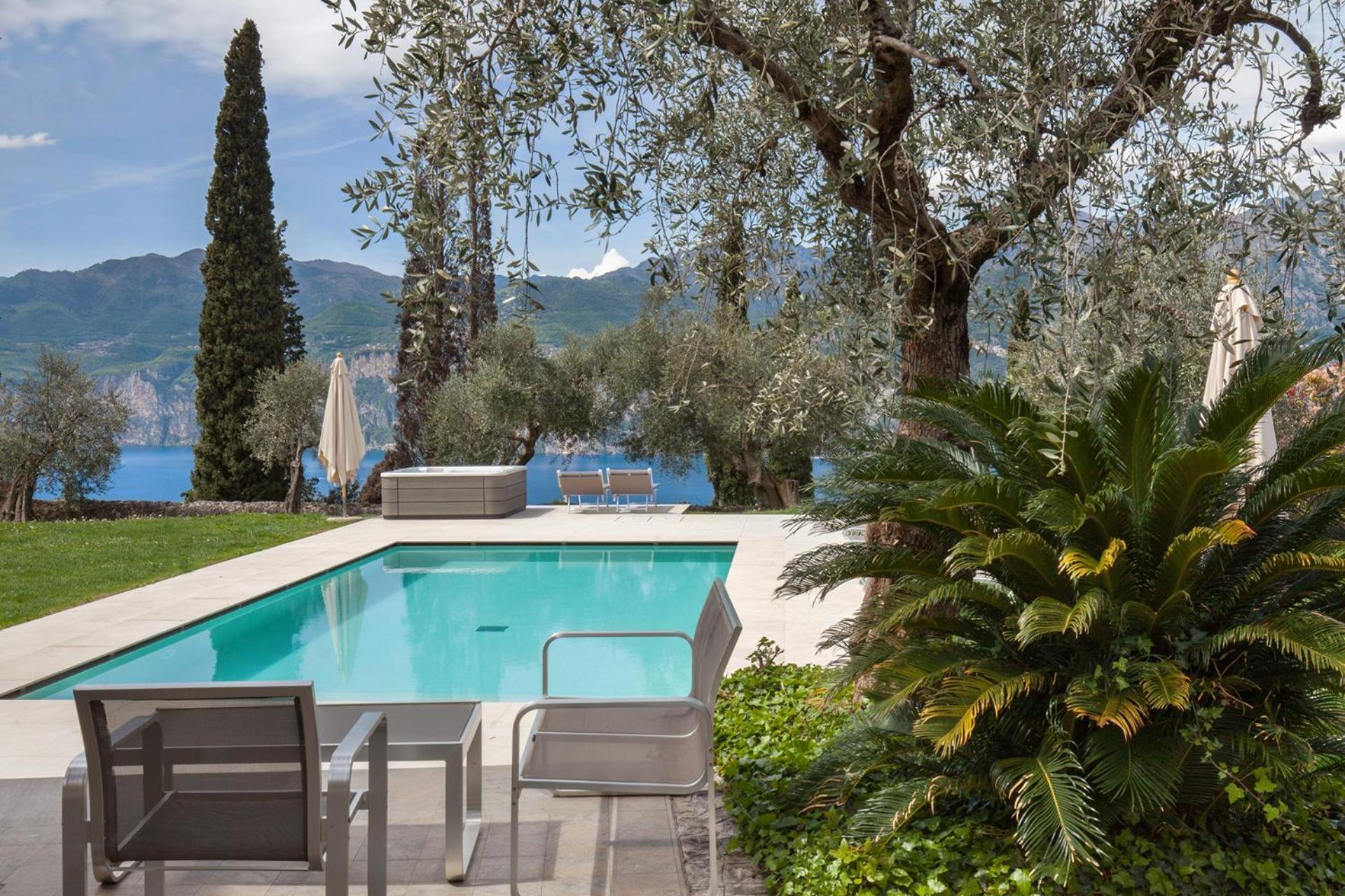 Villa Cipressi - Luxuri Lounge - Malcesine Exterior foto